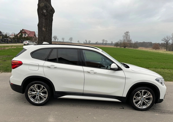 BMW X1 cena 99900 przebieg: 135600, rok produkcji 2018 z Bolesławiec małe 562